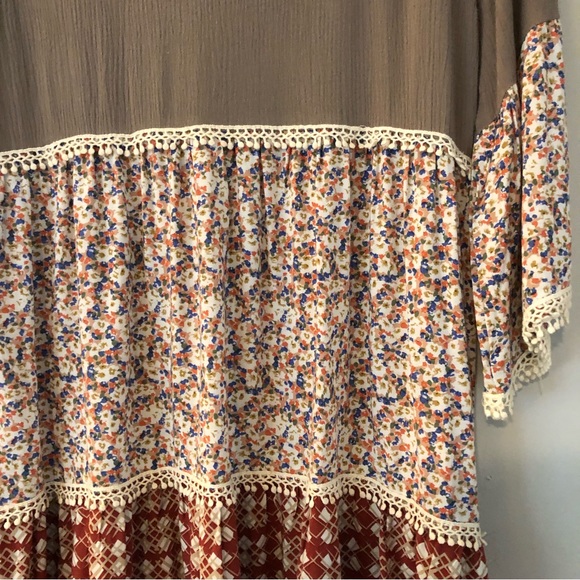 Umgee Boho Print Block, Crochey Trim Shift Tunic Blouse - Size Small - Picture 10 of 14